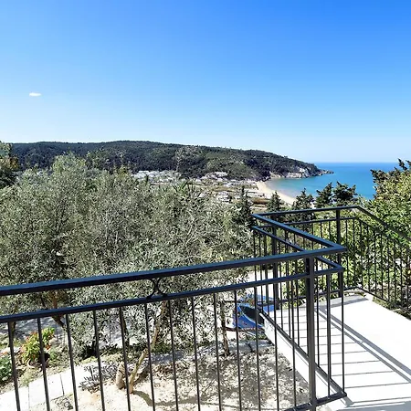 The Stunning Bed & Breakfast