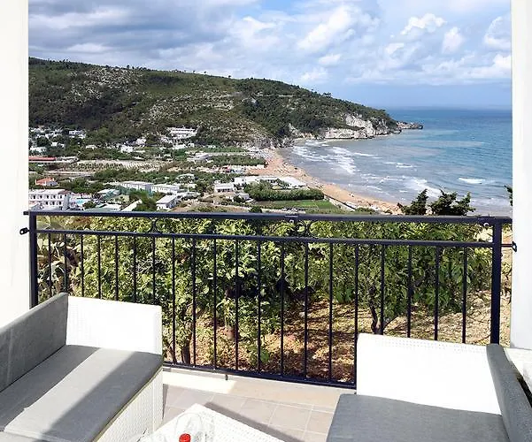 The Stunning לינה וארוחת בוקר 4*